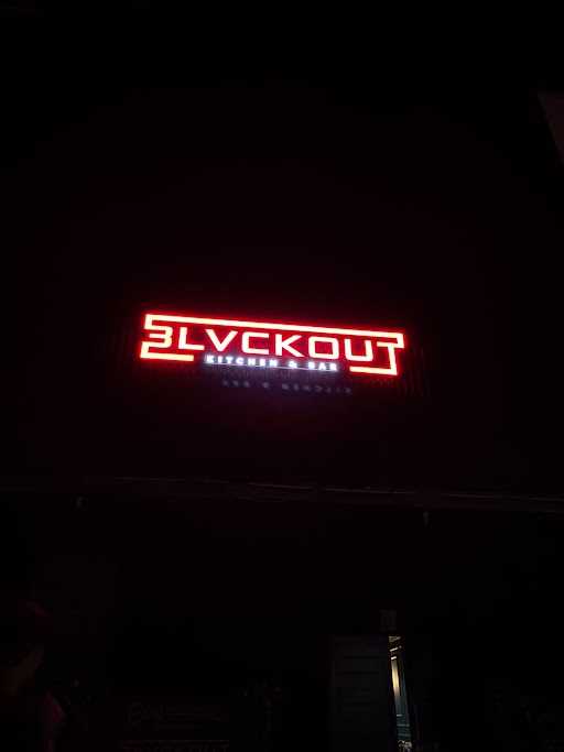 Blackout Kitchen & Bar 6