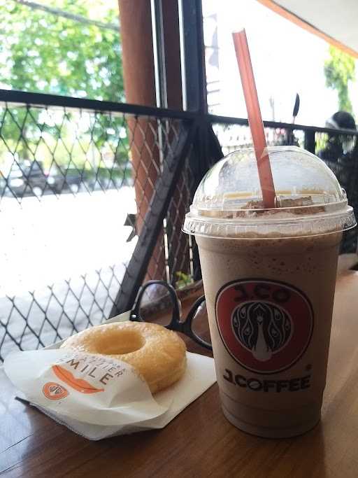 Jco & Breadtalk Tohpati 5