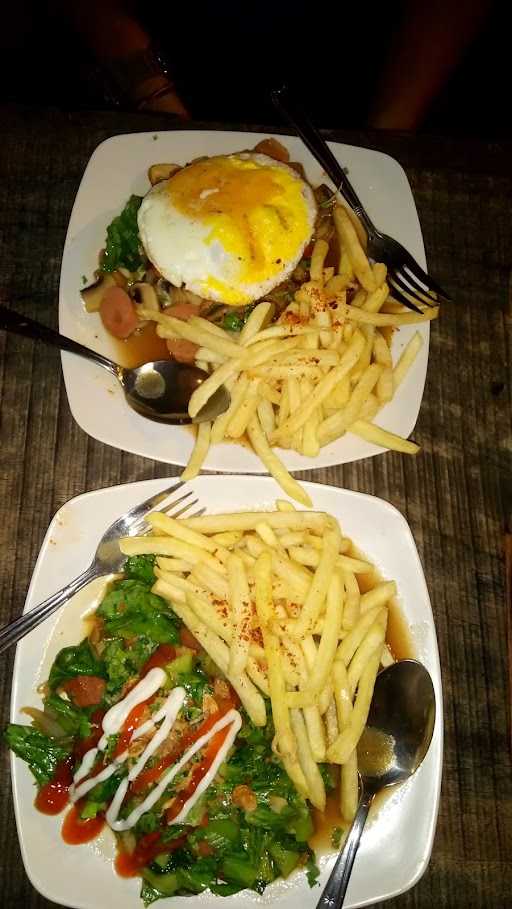 Warung Belantara 9