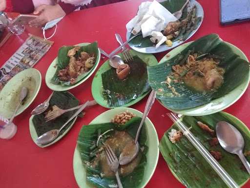 Warung Rujak Merdeka Khas Buleleng 8