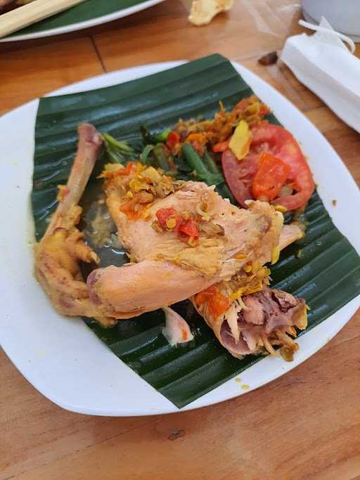Ayam Betutu Ibu Nia Renon Denpasar 9