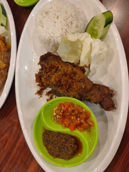 Bebek Goreng Cak Iwan 6