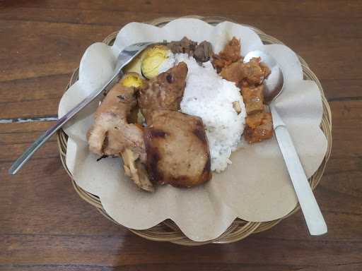 Gudeg Bu Moer - Bali 1