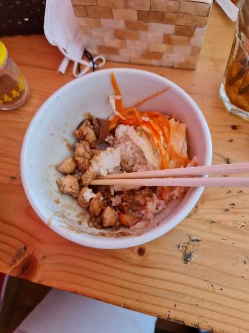 Kimomu Ramen Denpasar 8