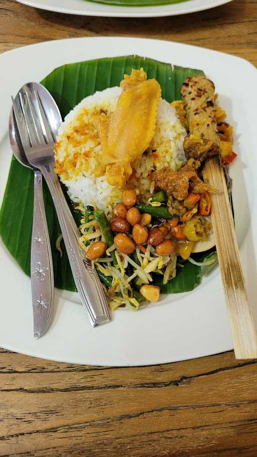 Nasi Ayam Kedewatan Sangtu 3