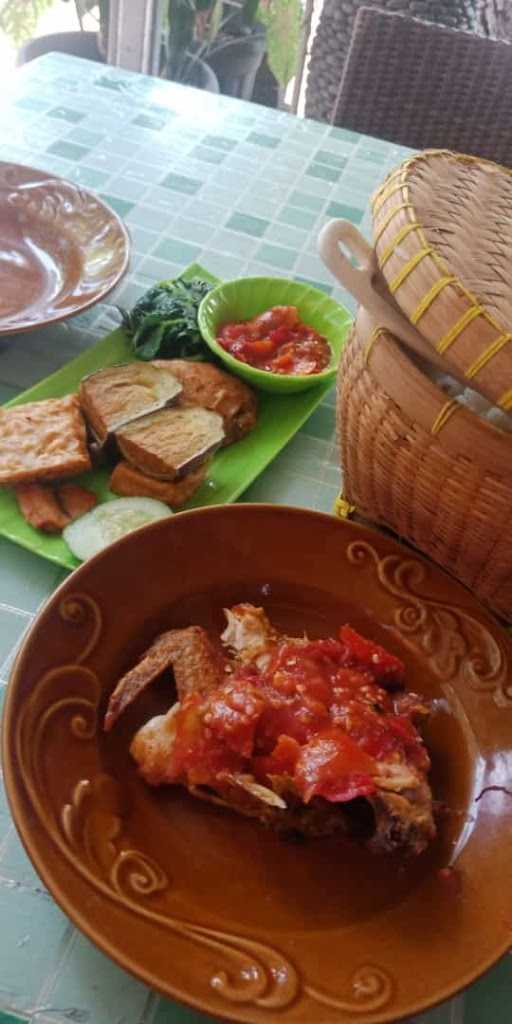 Nasi Tempong Cetar Membahana 10