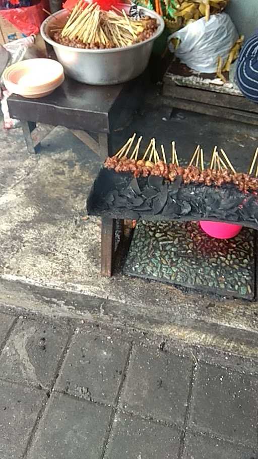 Sate Babi Dek Moglong 1