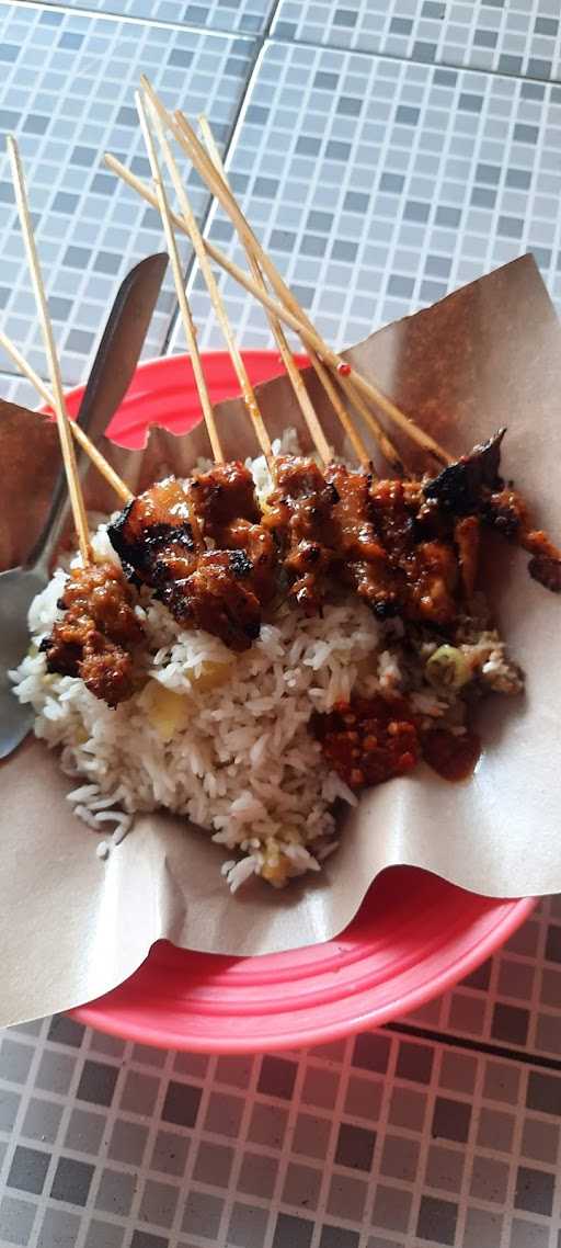 Sate Babi Dek Moglong 6