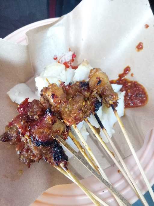 Sate Babi Dek Moglong 10