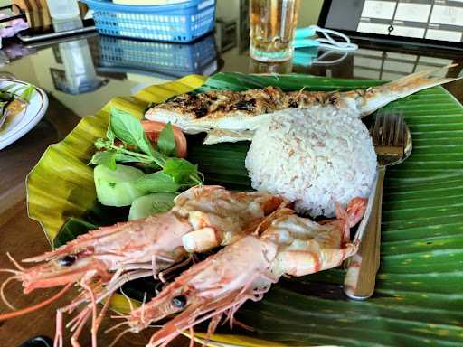 Warung Ikan Bakar Pak Made 9