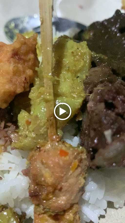 Warung Nasi Lawar Men Jana 8