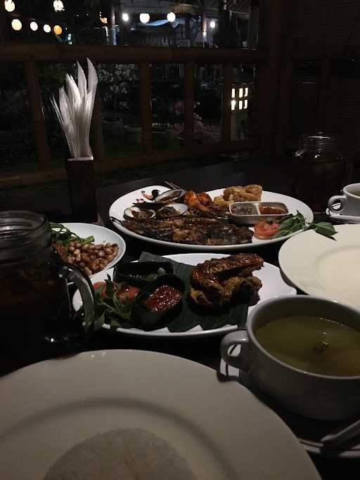 Warung Pencar Bali 9