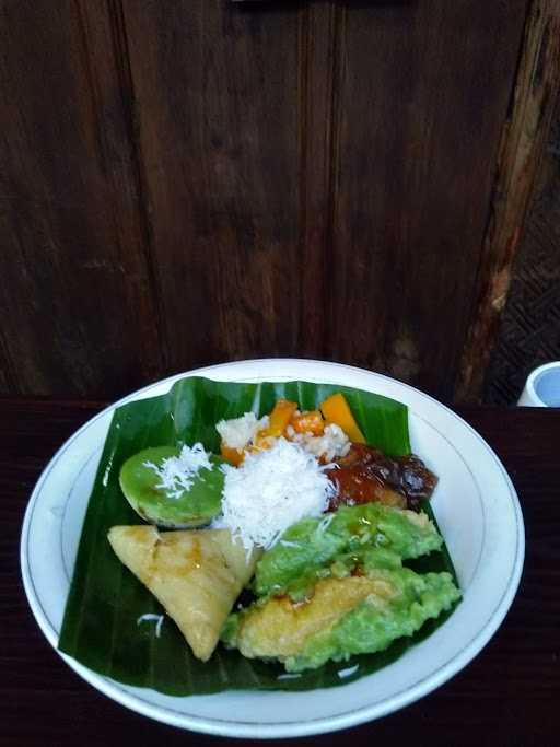 Warung Rujak Bali D'Tepi Sawah 7