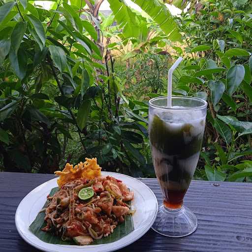 Warung Rujak Bali D'Tepi Sawah 8