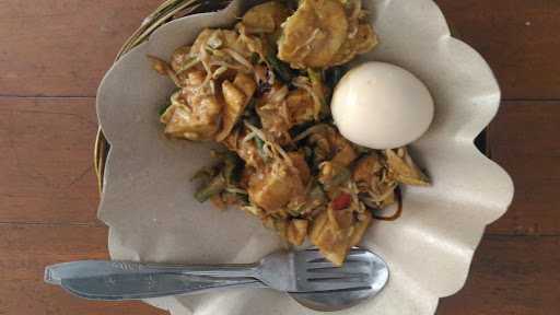 Warung Rujak Pedas Missya 1