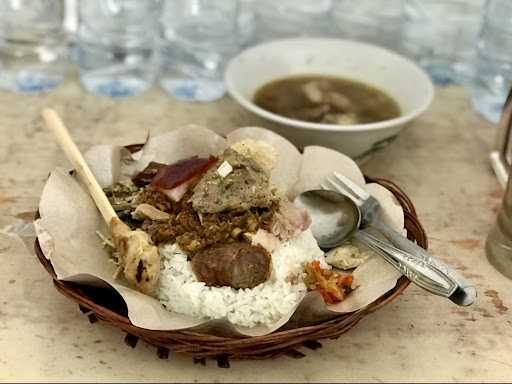 Warung Wenten Babi Guling 7