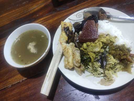 Warung Wenten Babi Guling 3