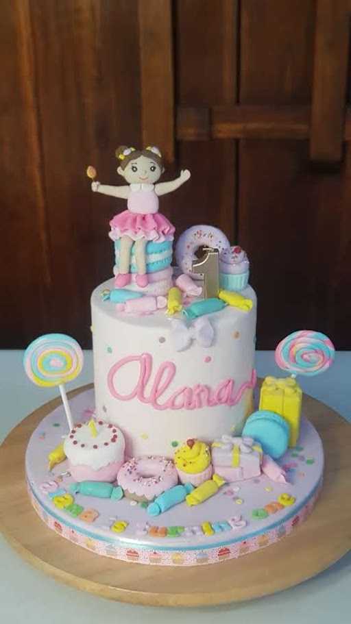 Rea'S Cake 1