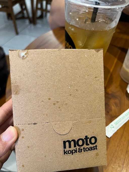 Moto Kopi & Toast Ahmad Yani 3