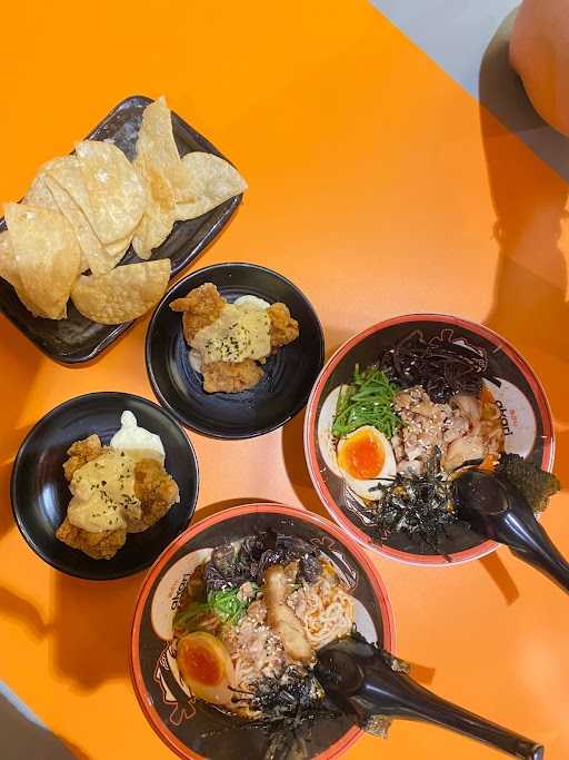 Akari Ramen Living World Mall 5