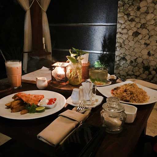 Limestones Bali Restaurant 10