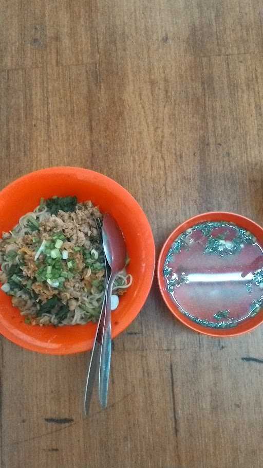 Mie Ayam Jakarta Pelangi 9