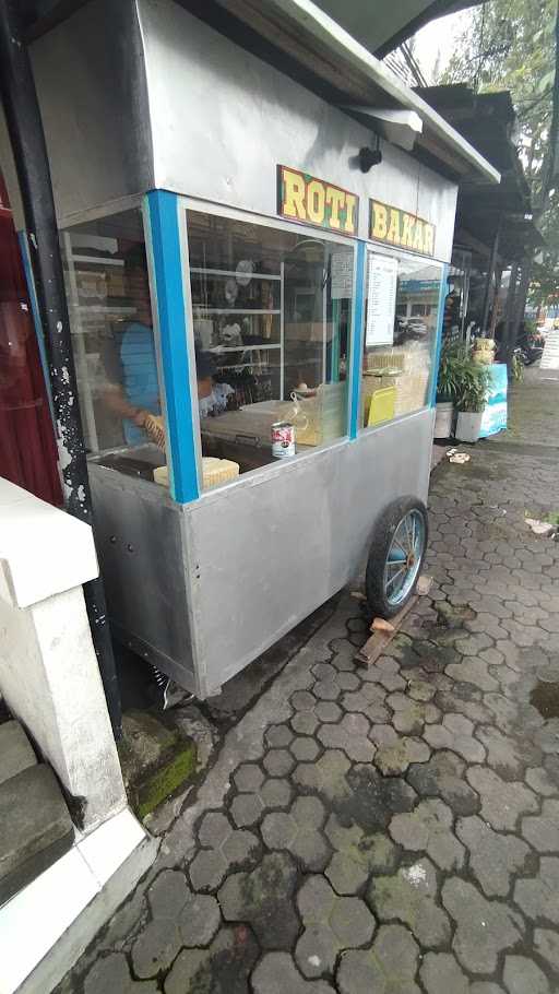 Roti Bakar 3