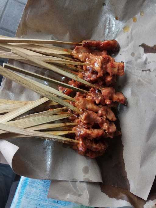 Sate Babi Pak Alit 7