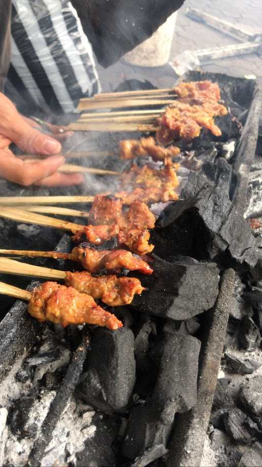 Sate Babi Pattimura 4