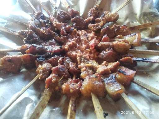 Sate Babi Pattimura 8