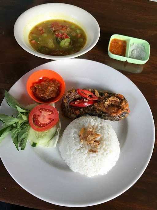 Warung Lalapan Rindu Rasa 7