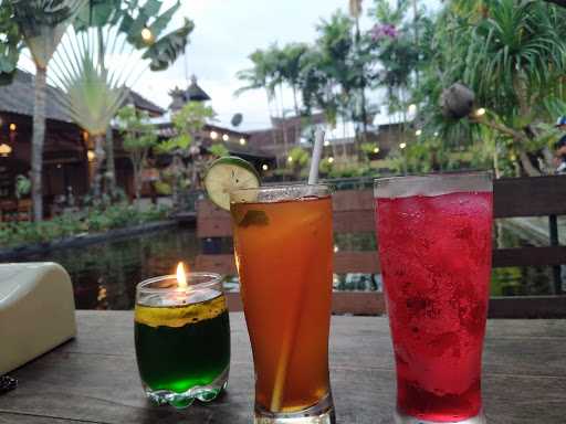 Warung Mina Peguyangan 6