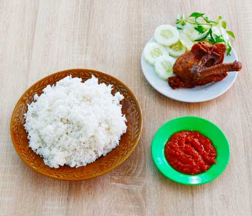 Ayam Goreng Lesehan Pak Din 3