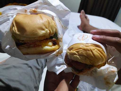 Burgerax Selokan Mataram 2