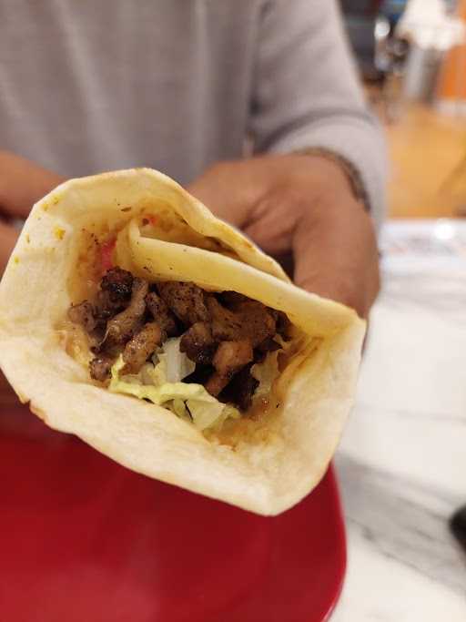 Emado'S Shawarma Kaliurang 10