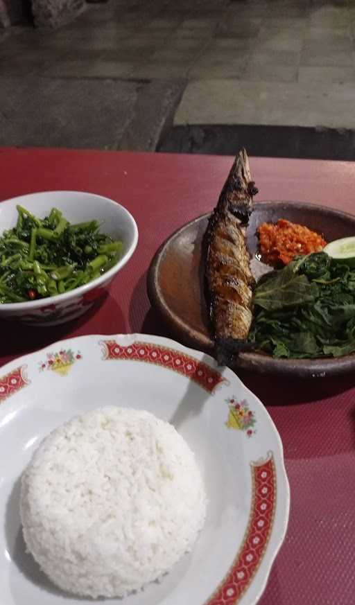 Ikan Bakar Mang Ujang 1