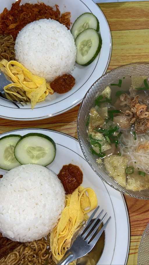 Soto Daging & Iga Bu Nur 7