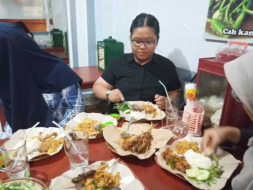 Spesial Ayam Kremes Al-Maidah 3