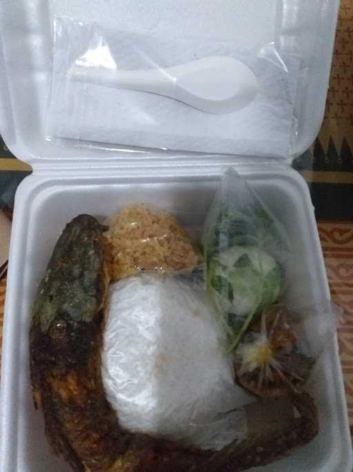 Spesial Ayam Kremes Al-Maidah 7