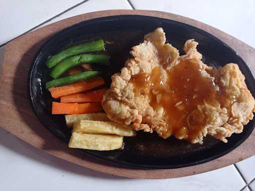 Family Chicken Steak Jombang 8