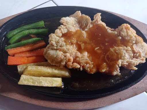 Family Chicken Steak Jombang 6