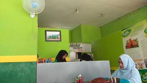 Herbal Chicken Resto 7