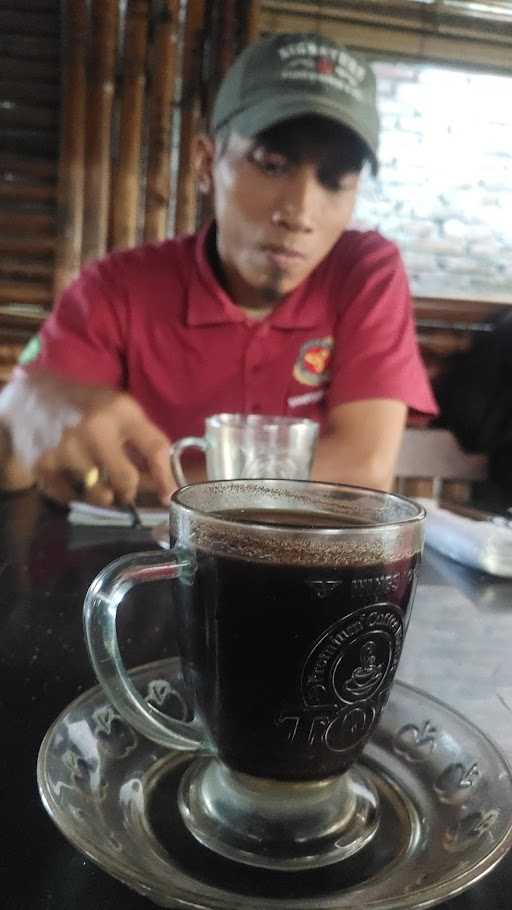 Warung Bambu Mbak Yuli 2