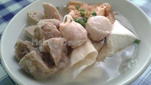 Bakso Anto Lapangan 5