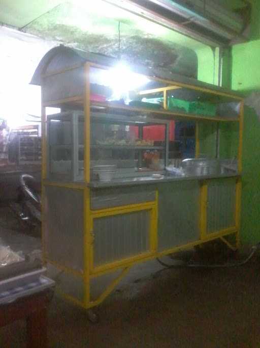 Bakso Anto Lapangan 7