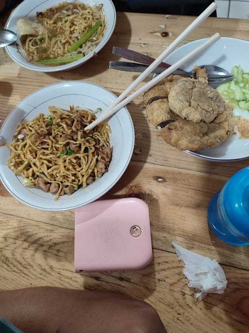 Mie Ayam Bangka Aliyang 7 5