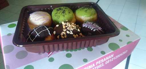 Al Donuts 8