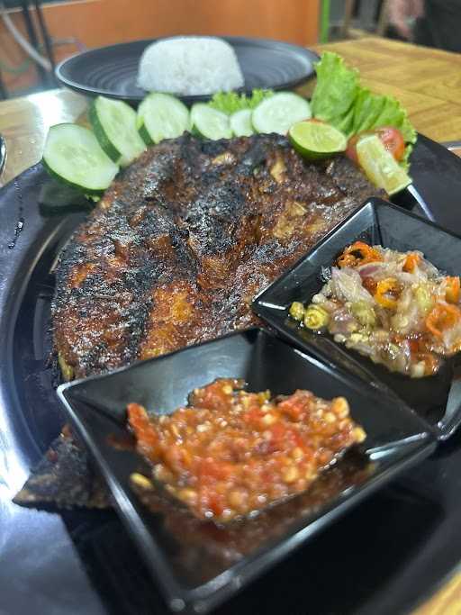 Ikan Bakar Hima 2