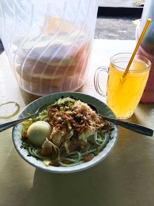 Soto Ayam Dan Es Dawet Cak Yull 2