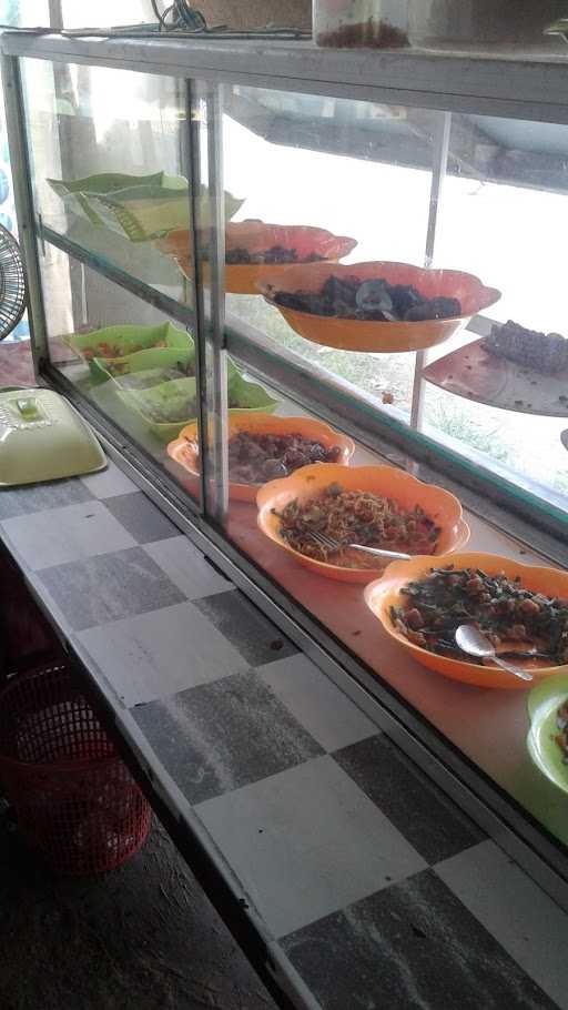 Warung Nasi Inul / Goyang Donk 1